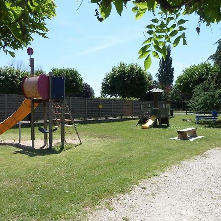 Le Gite Du Canal Noyers-sur-Cher Exterior photo